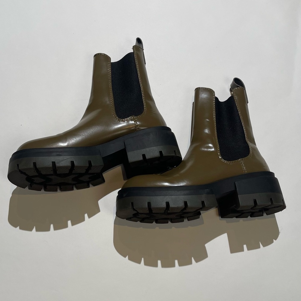 H&M Brown Platform Chelsea Boots - Size 41